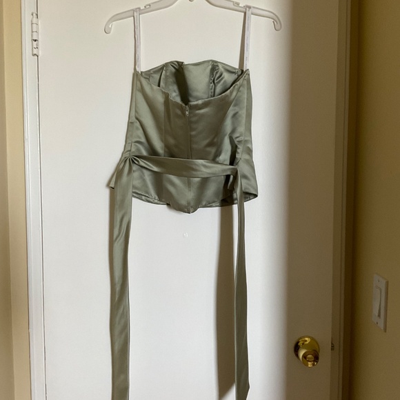 Two-Piece Formal Wear - Picture 2 of 6